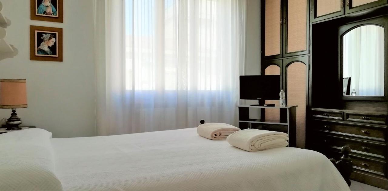 L'Alloggio Di Anna Maria Camera Con Bagno Privato Empoli Exteriér fotografie